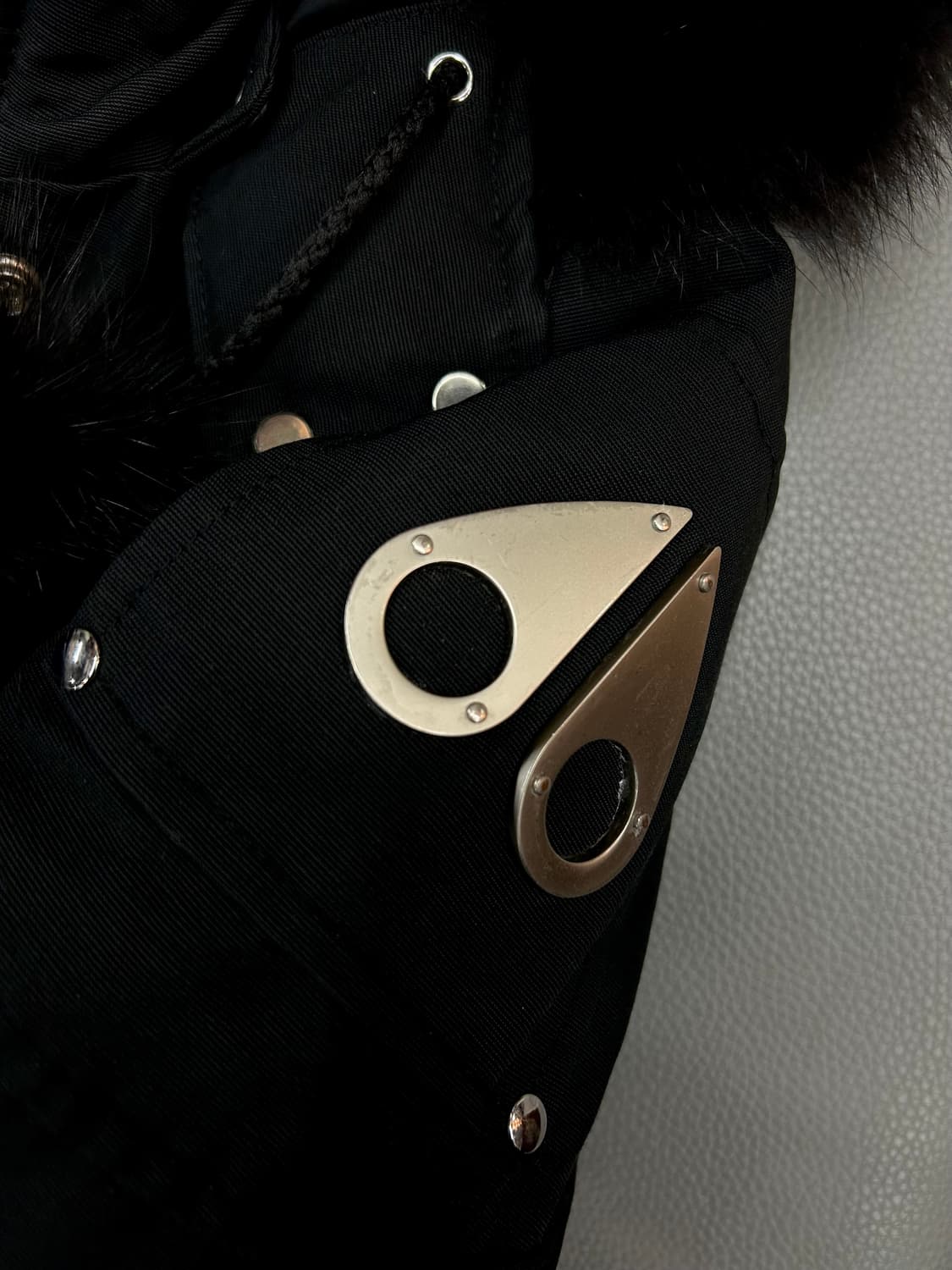 무스너클 여성 스틸링 블랙 롱패딩(S) 상품이미지6