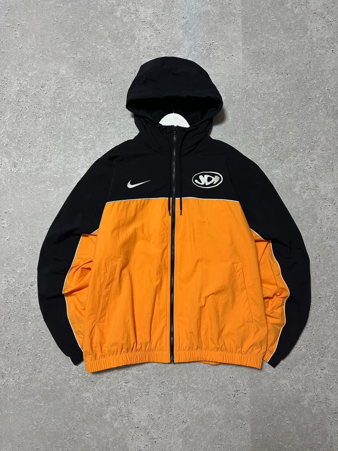 나이키 클럽 빅로고 엘로우 배색 바람막이 상품이미지1