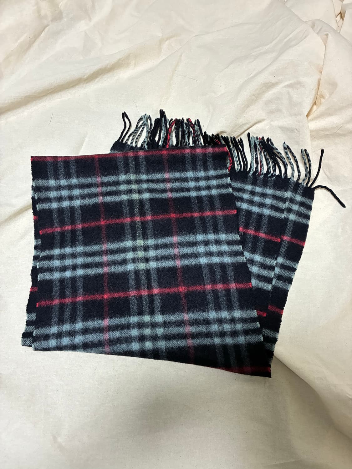 정품 버버리 캐시미어 머플러 체크 상품이미지4