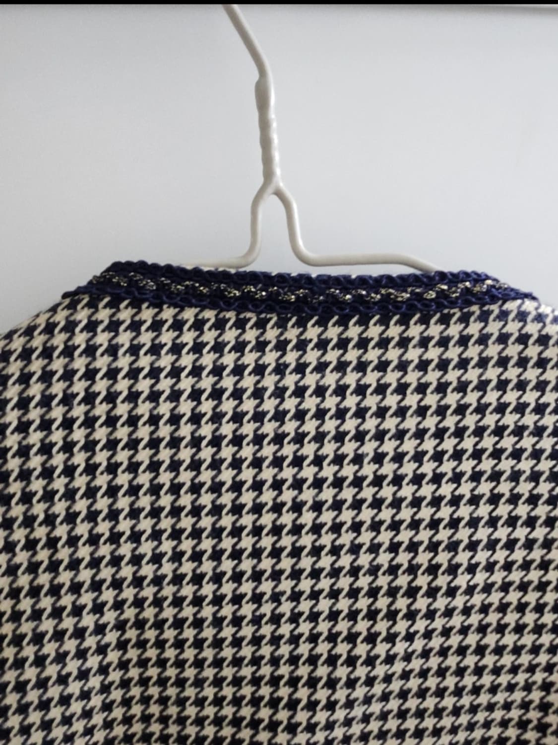 네이비 금장 크롭트위드 상품이미지4