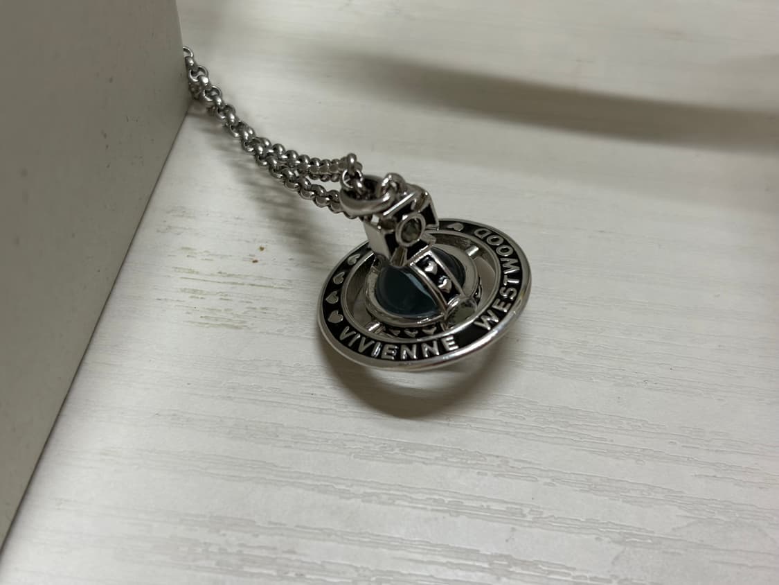 (교환) 비비안 웨스트우드 x 나나 콜라보 orb 목걸이 상품이미지2