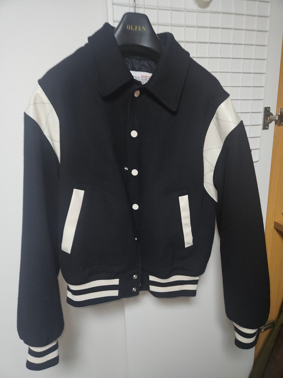 벌스데이수트 바시티 블랙 L 상품이미지1