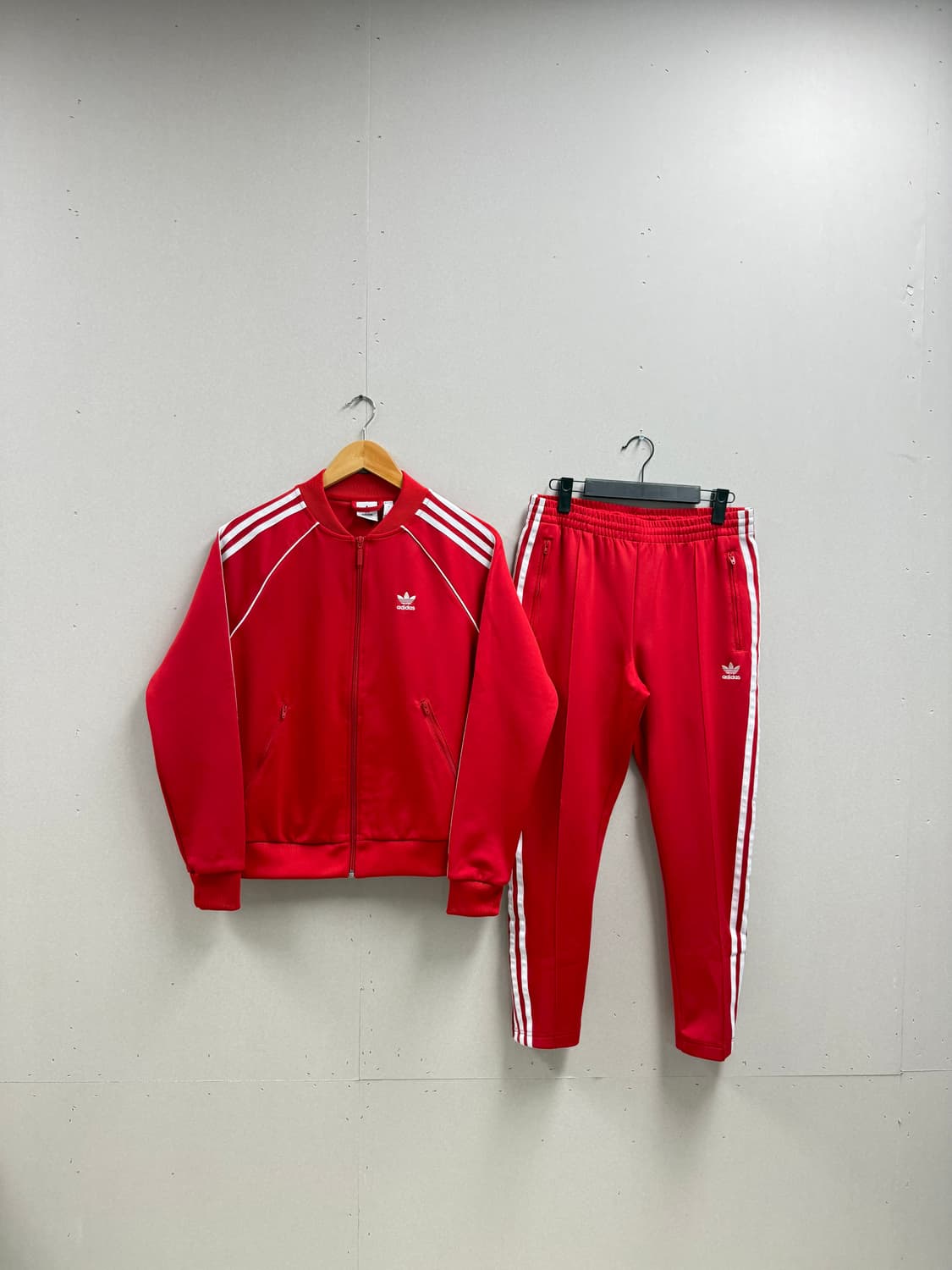여성 s-m / 아디다스 슈퍼스타 져지 집업 + 팬츠 세트 레드 상품이미지1