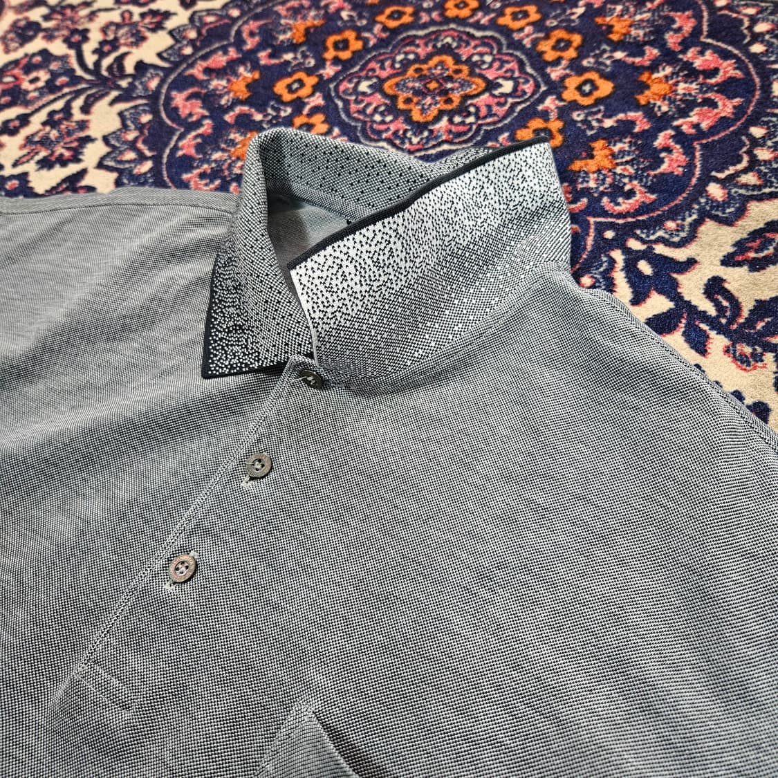 크리스찬디올 국내 라이센스 포켓 자수 반팔 카라티  상품이미지4