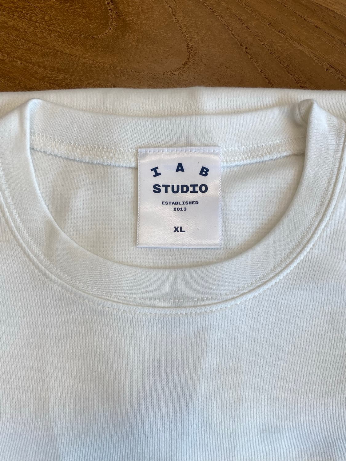 [XL]아이앱 25주년 반팔 흰/검 세트 상품이미지2