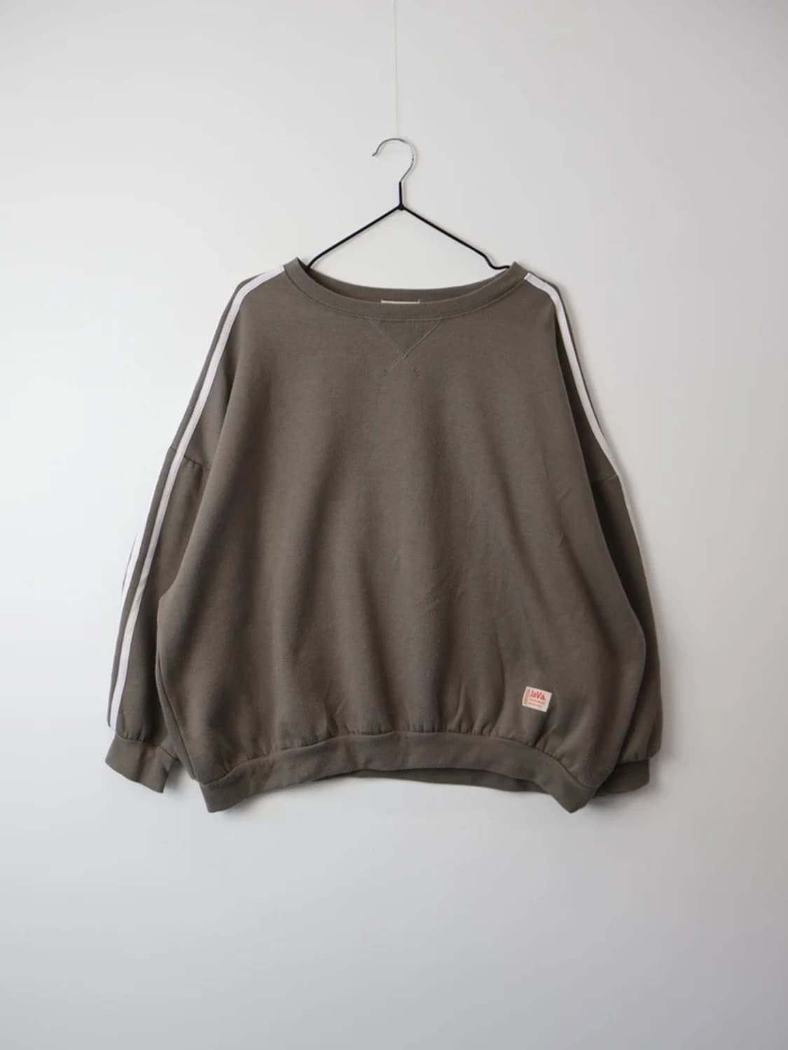 Java Side Stripe Sweatshirt Brown 상품이미지4