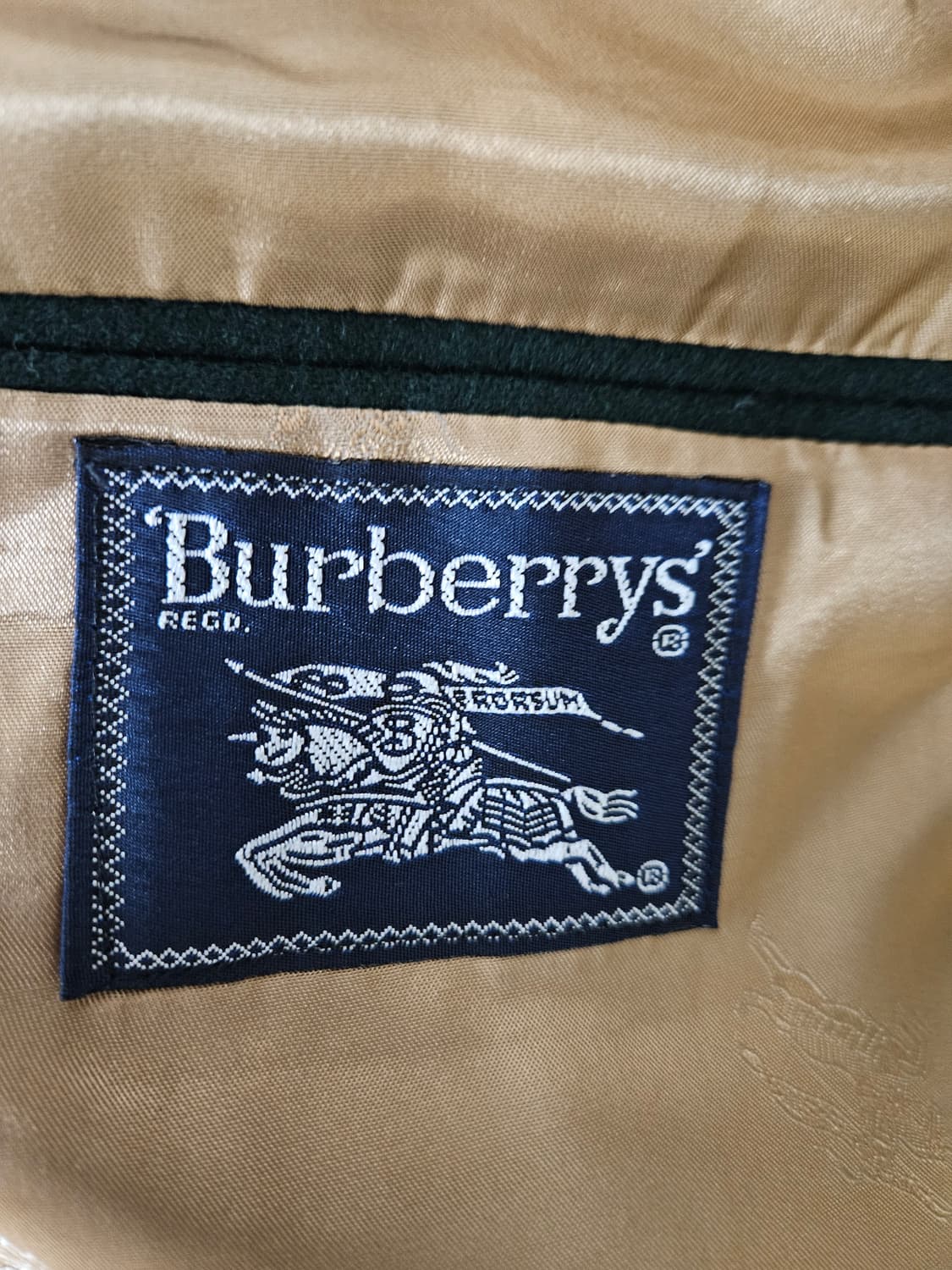 버버리 클래식 딥 그린 금장 블레이저 상품이미지2