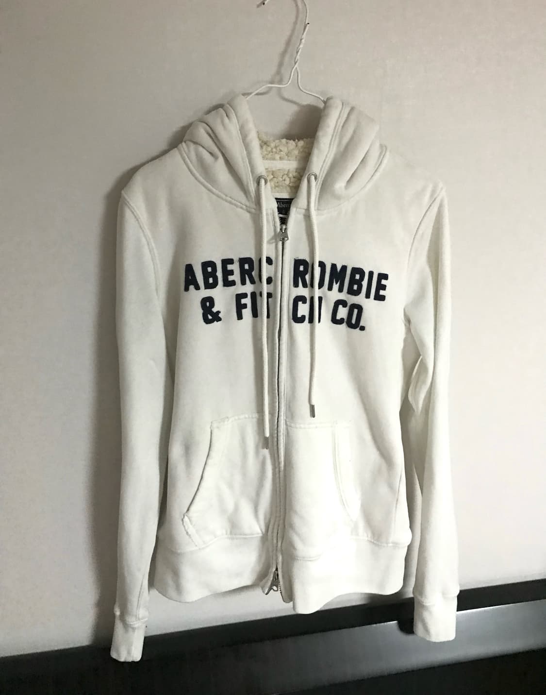 아베크롬비 후드집업 화이트 M 상품이미지1