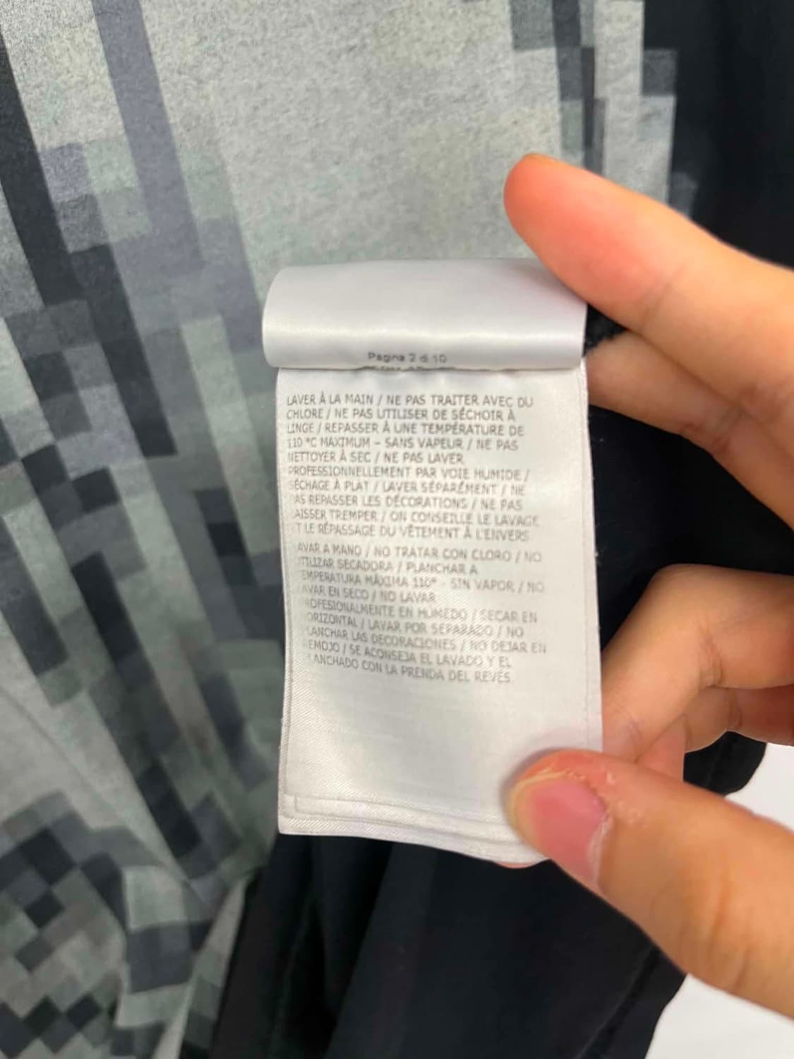 [M] 몽클레어 픽셀 로고 반팔 티셔츠 상품이미지7