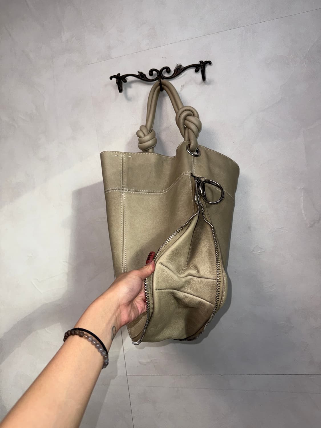 Donna Karan beige distinct knotted 숄더백 상품이미지6