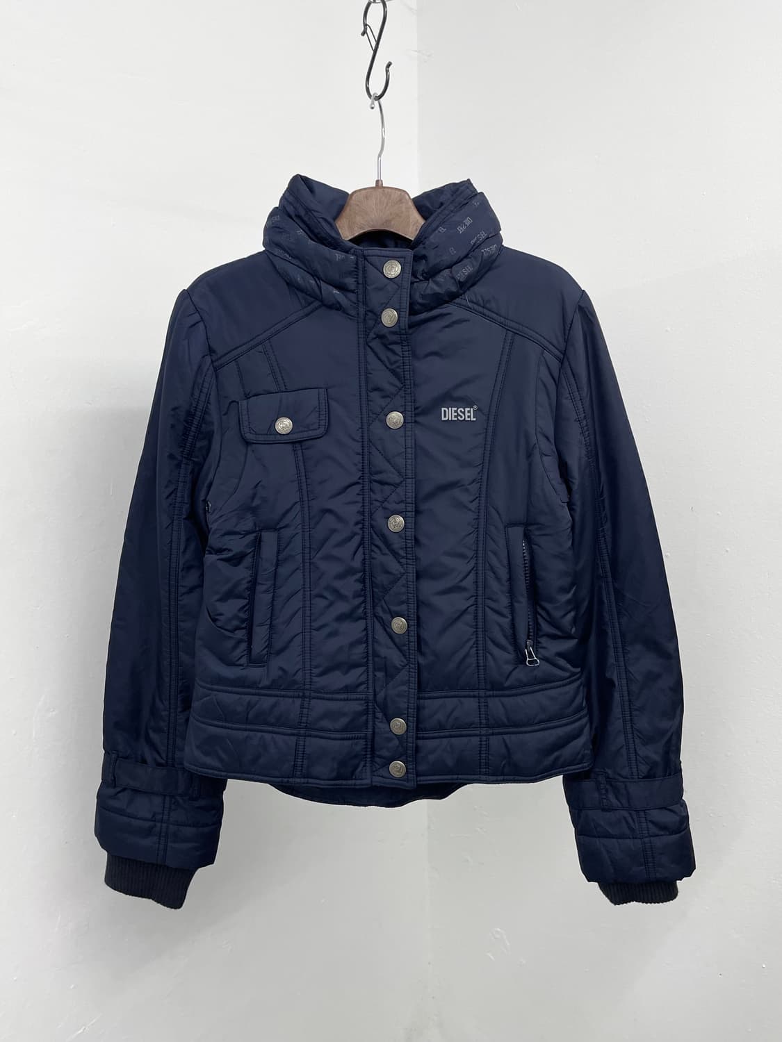 디젤 로고 절개 버클 디테일 자켓  상품이미지1