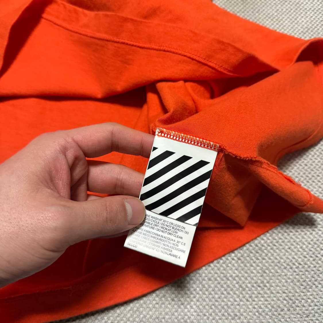 오프화이트 애로우 엠브로이드 반팔 티셔츠 상품이미지3