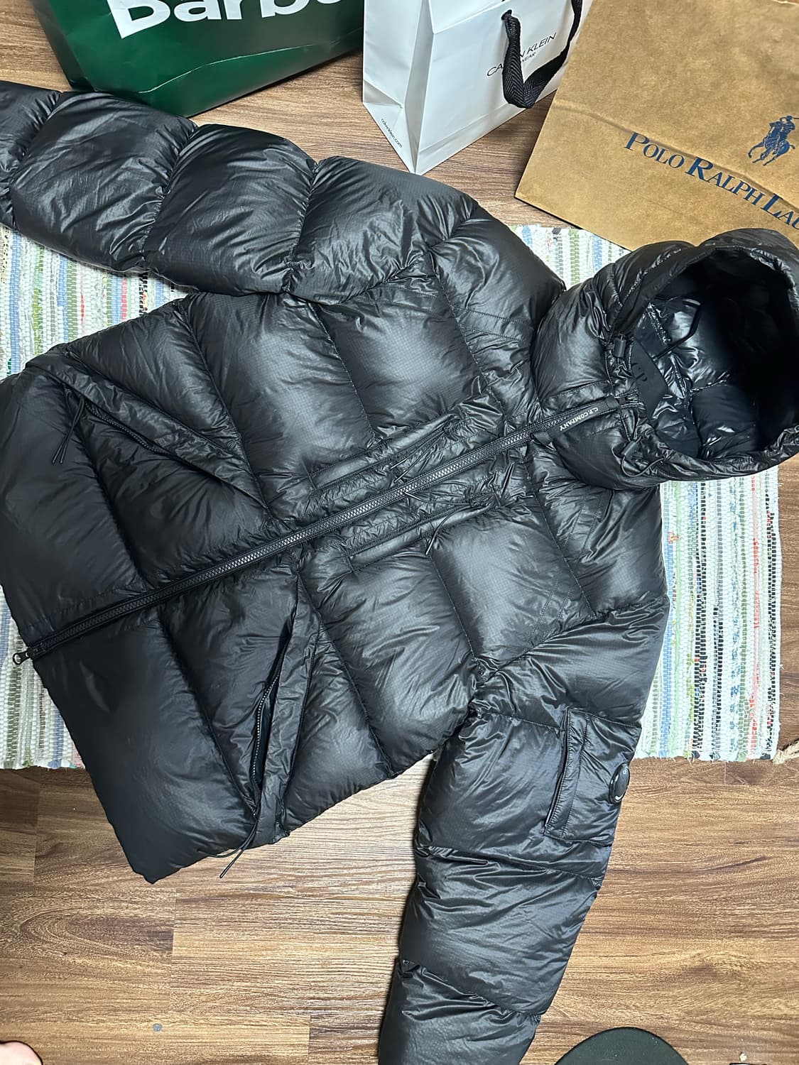 CP 컴퍼니 디디쉘 패딩 M사이즈 판매합니다! 상품이미지1