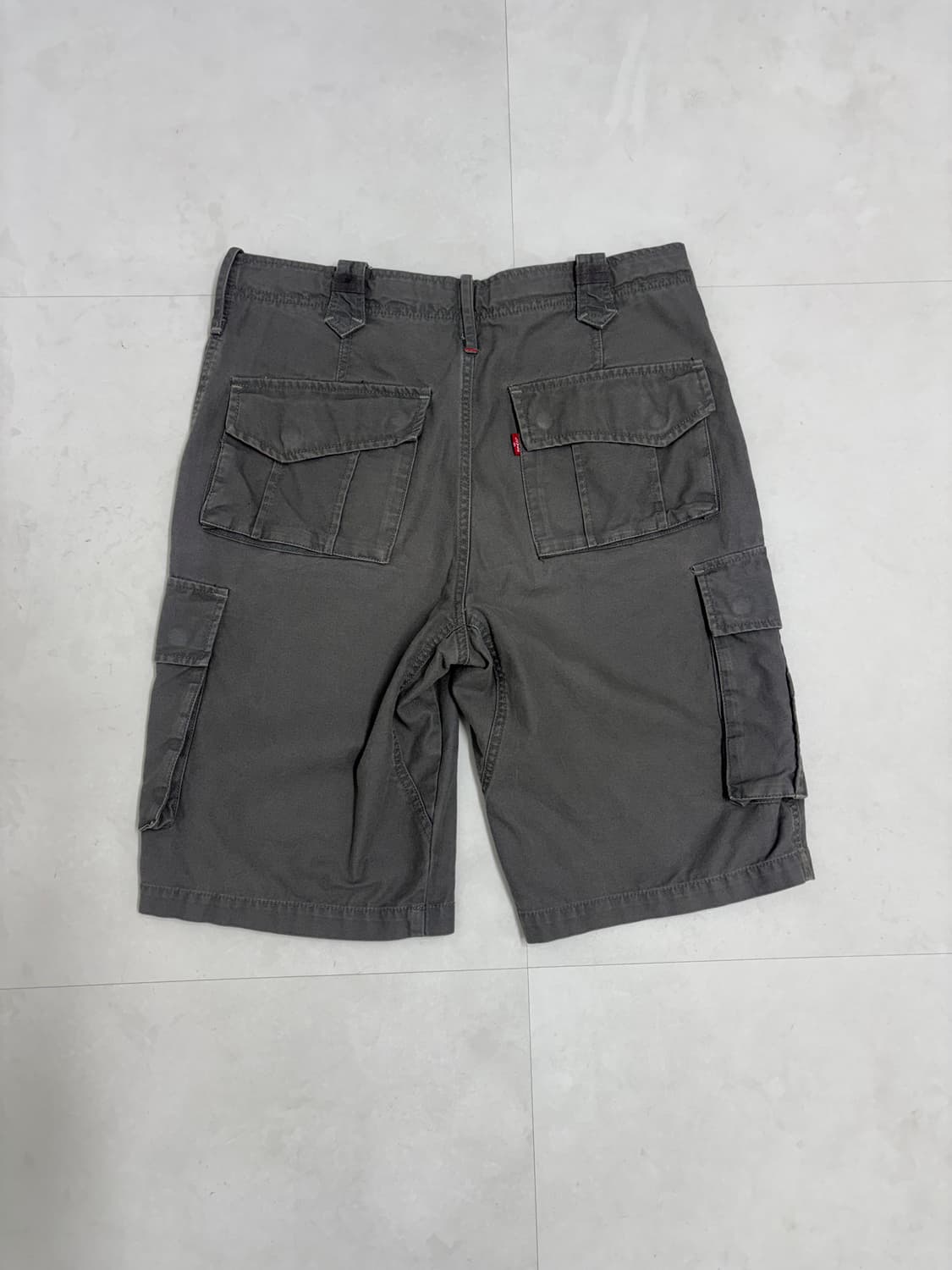 LEVIS CARGO SHORTS KHAKI GRAY 상품이미지7