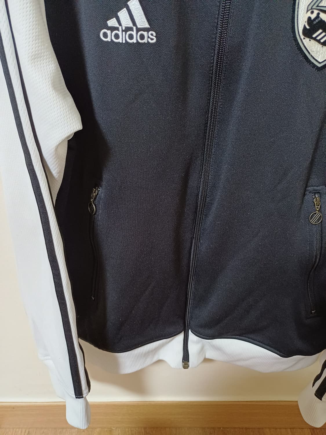 아디다스  25주년 기념 검흰 트랙탑 져지 상품이미지4