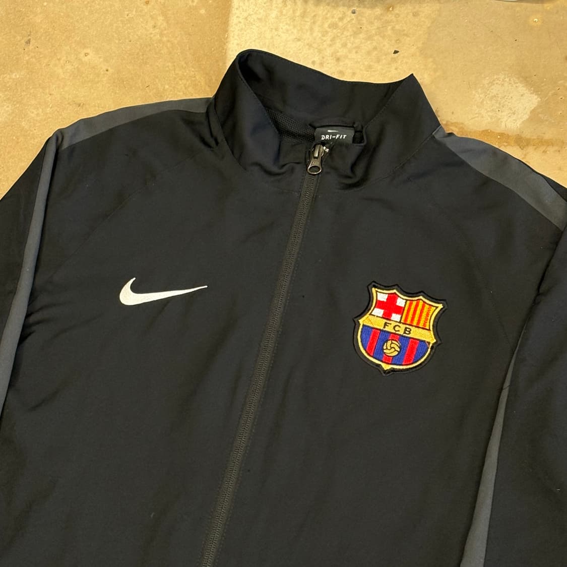 XL 나이키 바르셀로나 라인 바람막이  상품이미지1