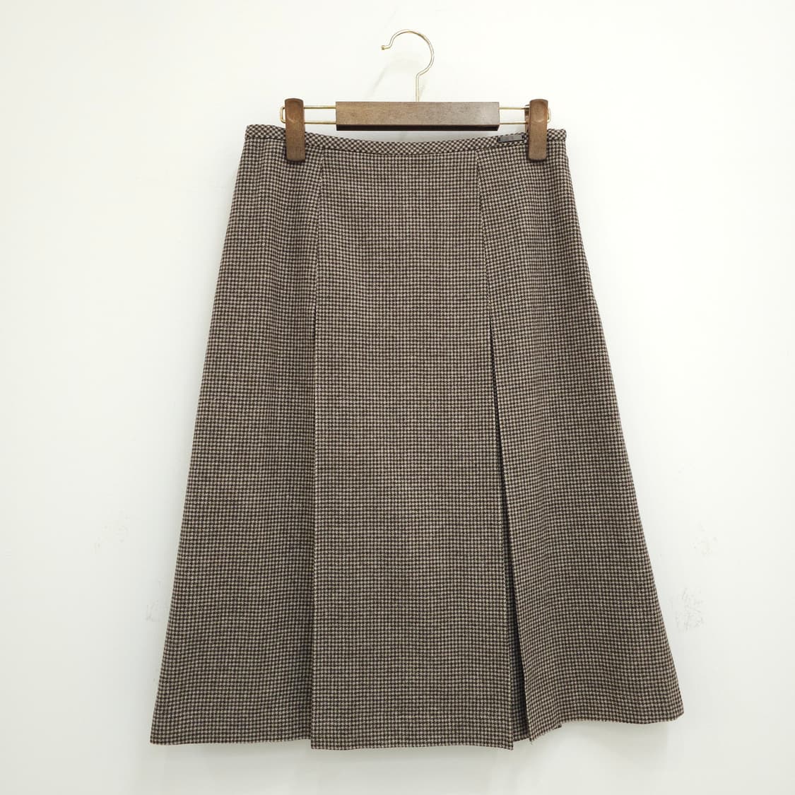 일본 DAKS 울100% 하운드체크 플리츠 브라운 미디스커트 상품이미지1