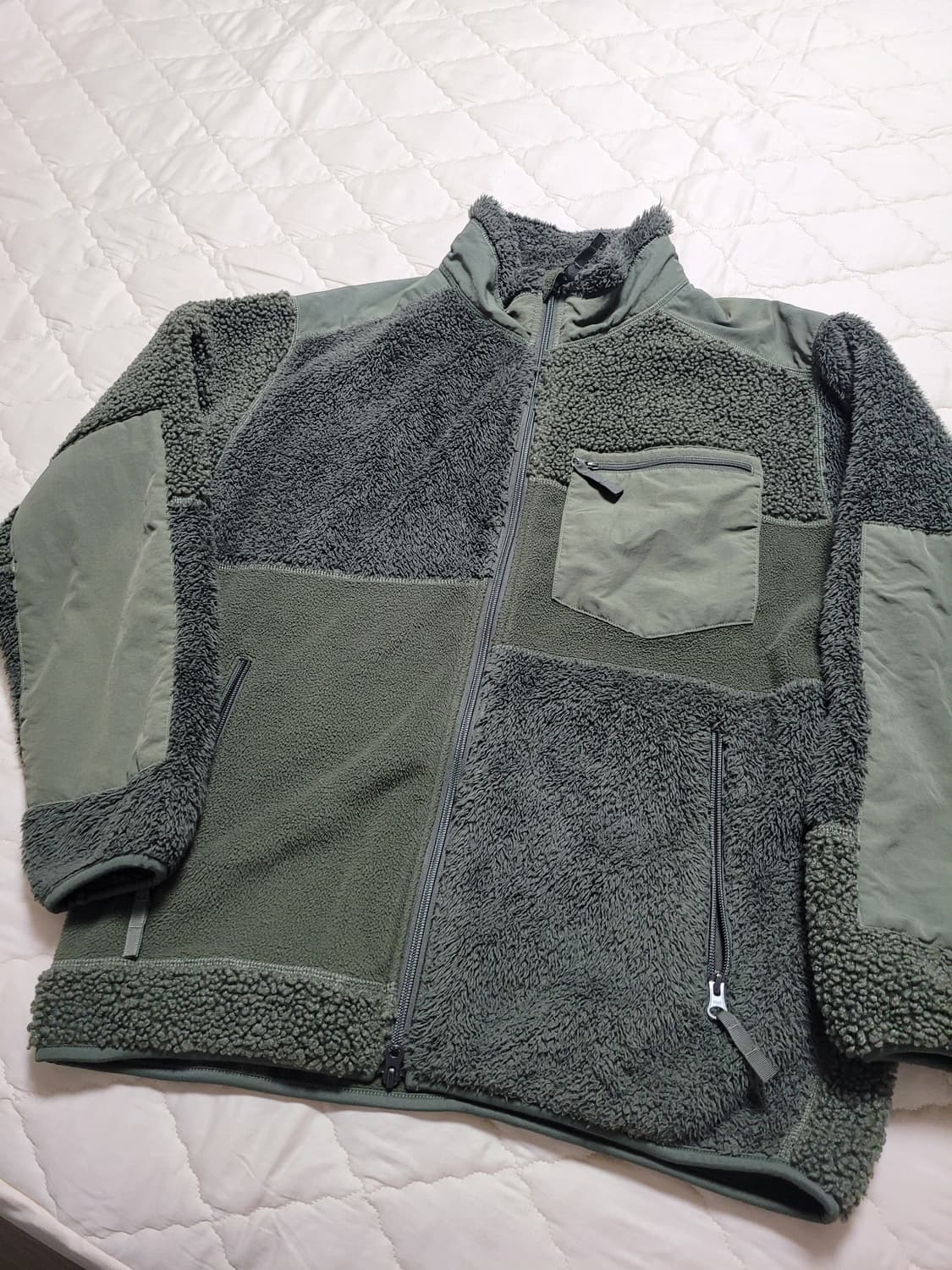 유니클로 엔지니어드가먼츠 후리스 상품이미지1