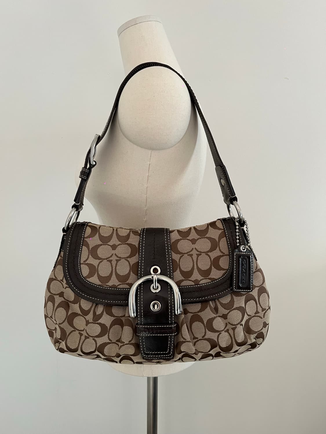 Coach Basic Shoulder Bag 상품이미지1