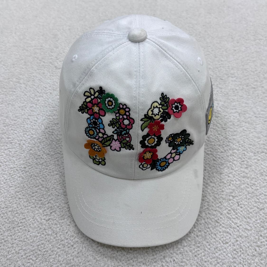 F 파리게이츠 꽃 자수 화이트 볼캡 0406E 상품이미지1