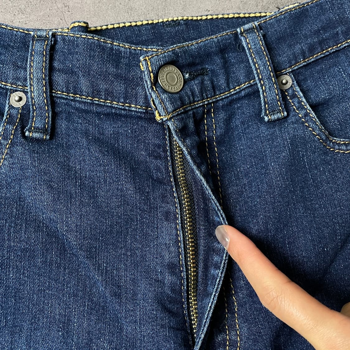 LEVI'S 리바이스513 슬림 스트레이트핏 코튼 데님 팬츠 A00722 상품이미지3