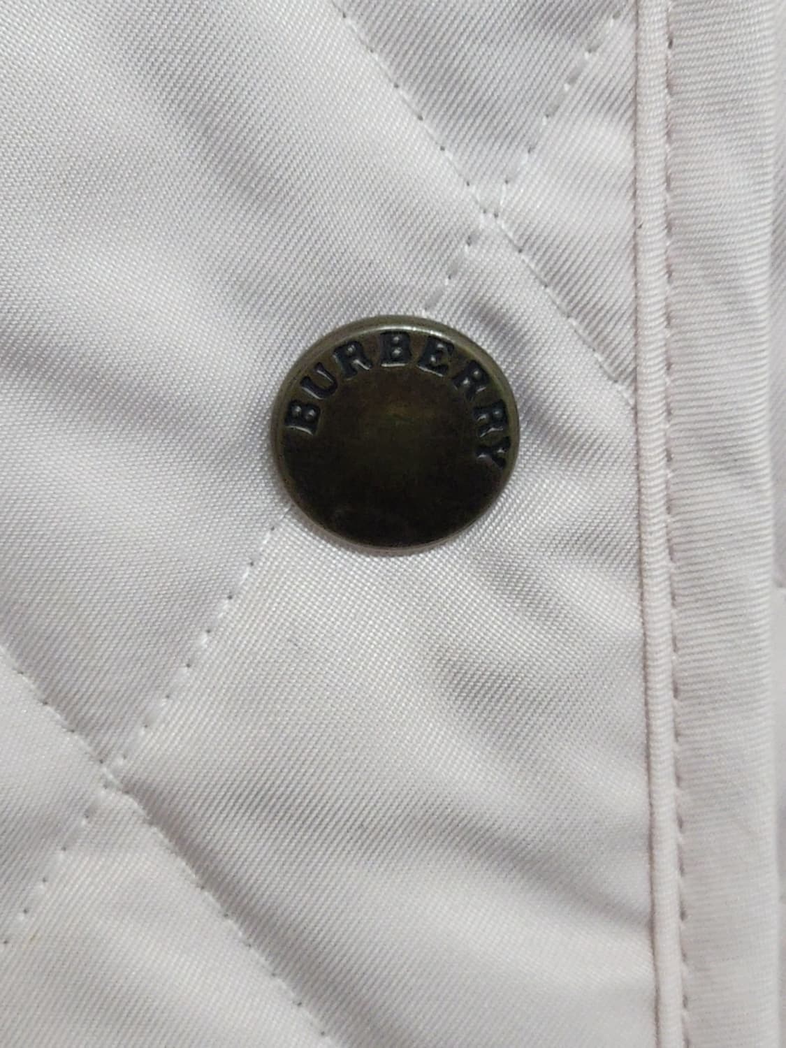 (XL) 버버리 퀼팅자켓 핑크 누빔점퍼 안감노바체크 영국판  상품이미지5