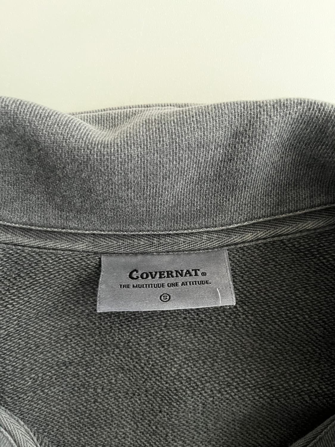 S) 커버낫 피그먼트 하프집업 맨투맨 차콜 상품이미지4