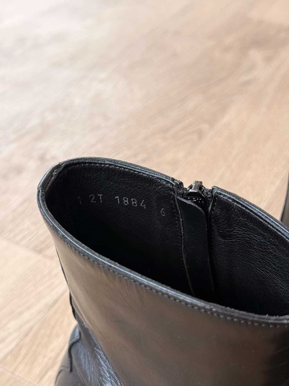 00s Square-Toe Side Zip Boots 상품이미지5