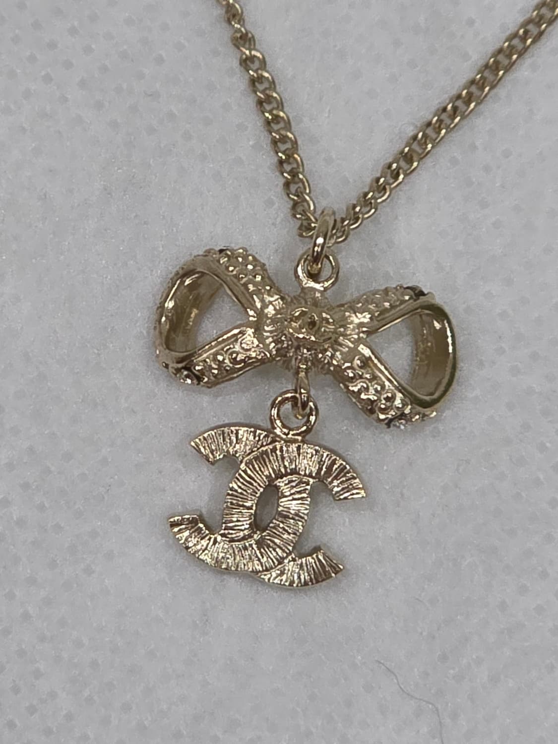 샤넬 라인스톤 리본목걸이 상품이미지2