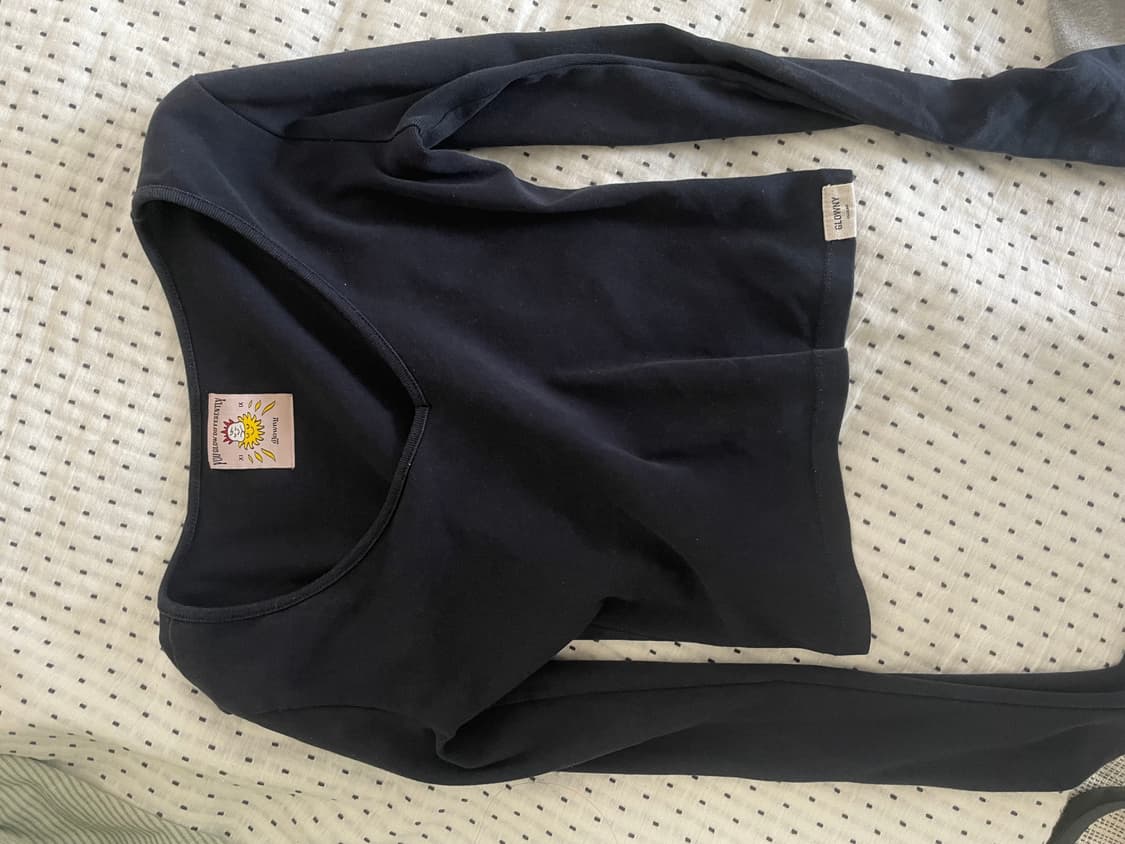 글로니클래식브이넥 롱슬리브 네이비 상품이미지3