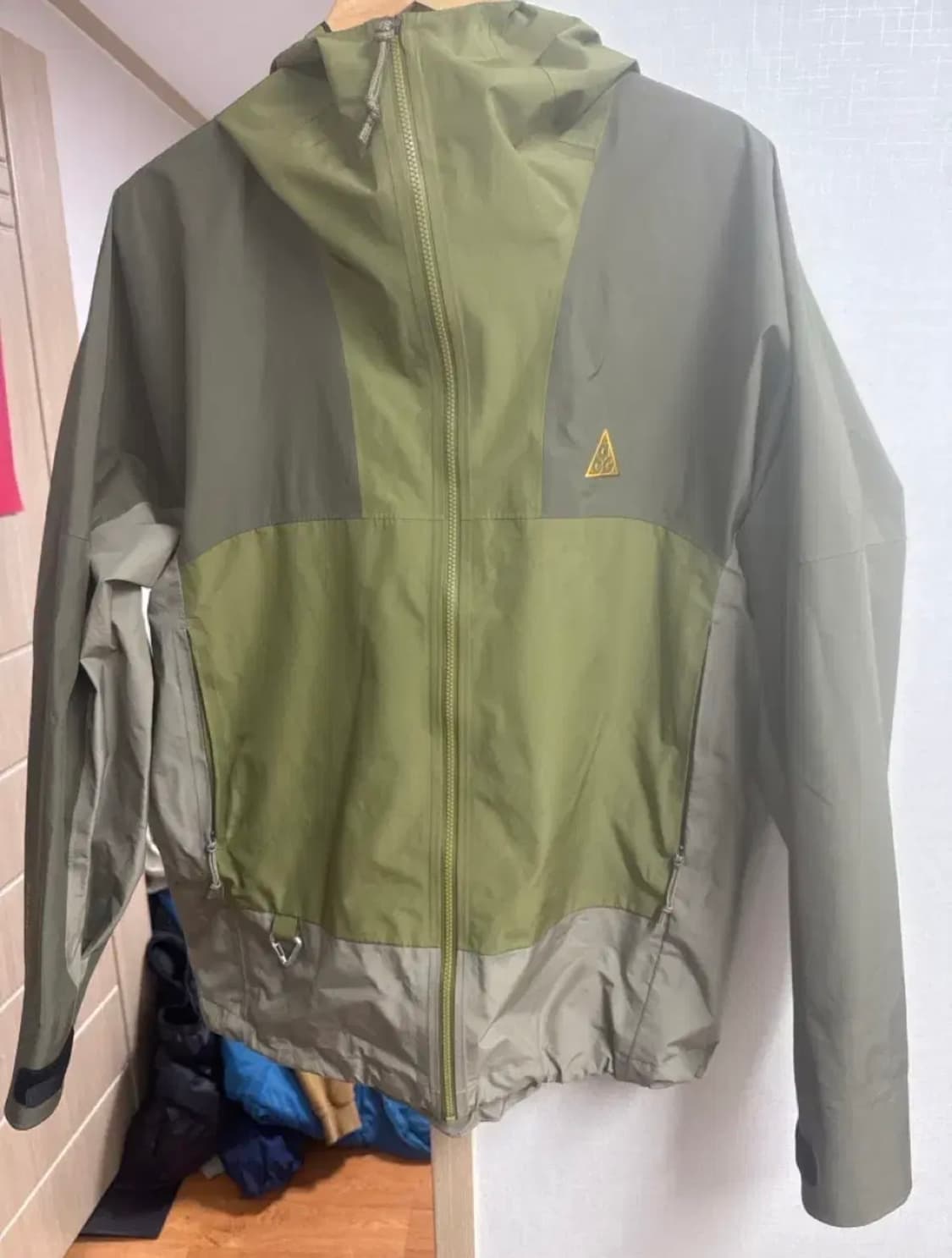 나이키 ACG 그린/카키 바람막이 자켓 상품이미지2