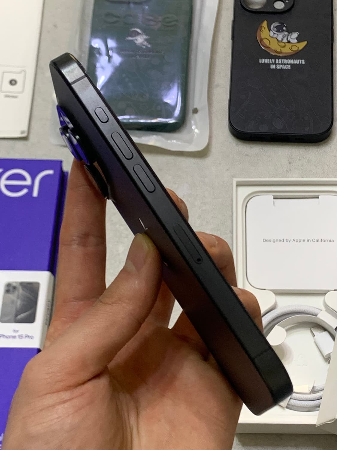 상태최상 아이폰 15프로 티타늄 블랙 256G 배터리 95% 상품이미지8