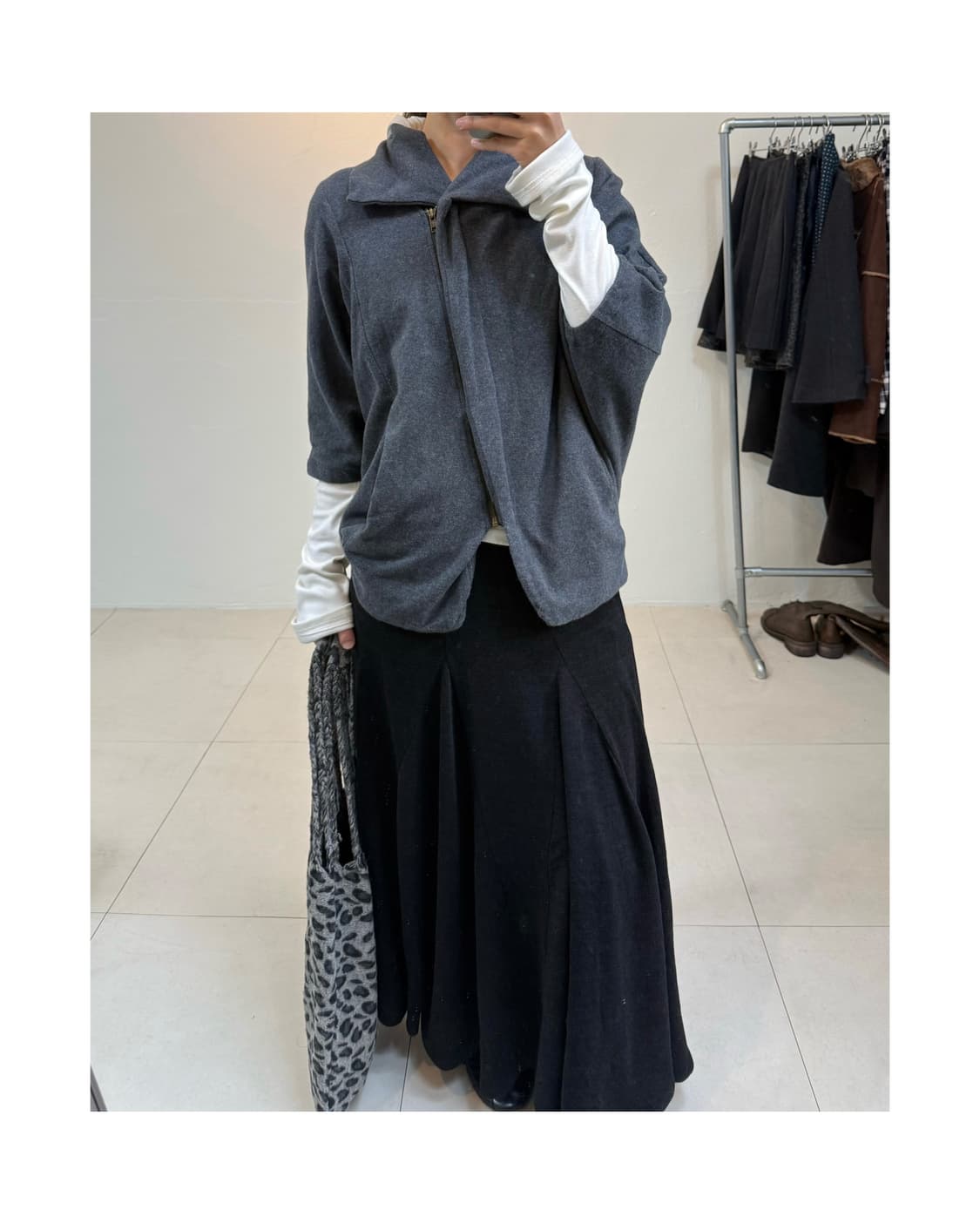 The emporium 케이프 집업 상품이미지1