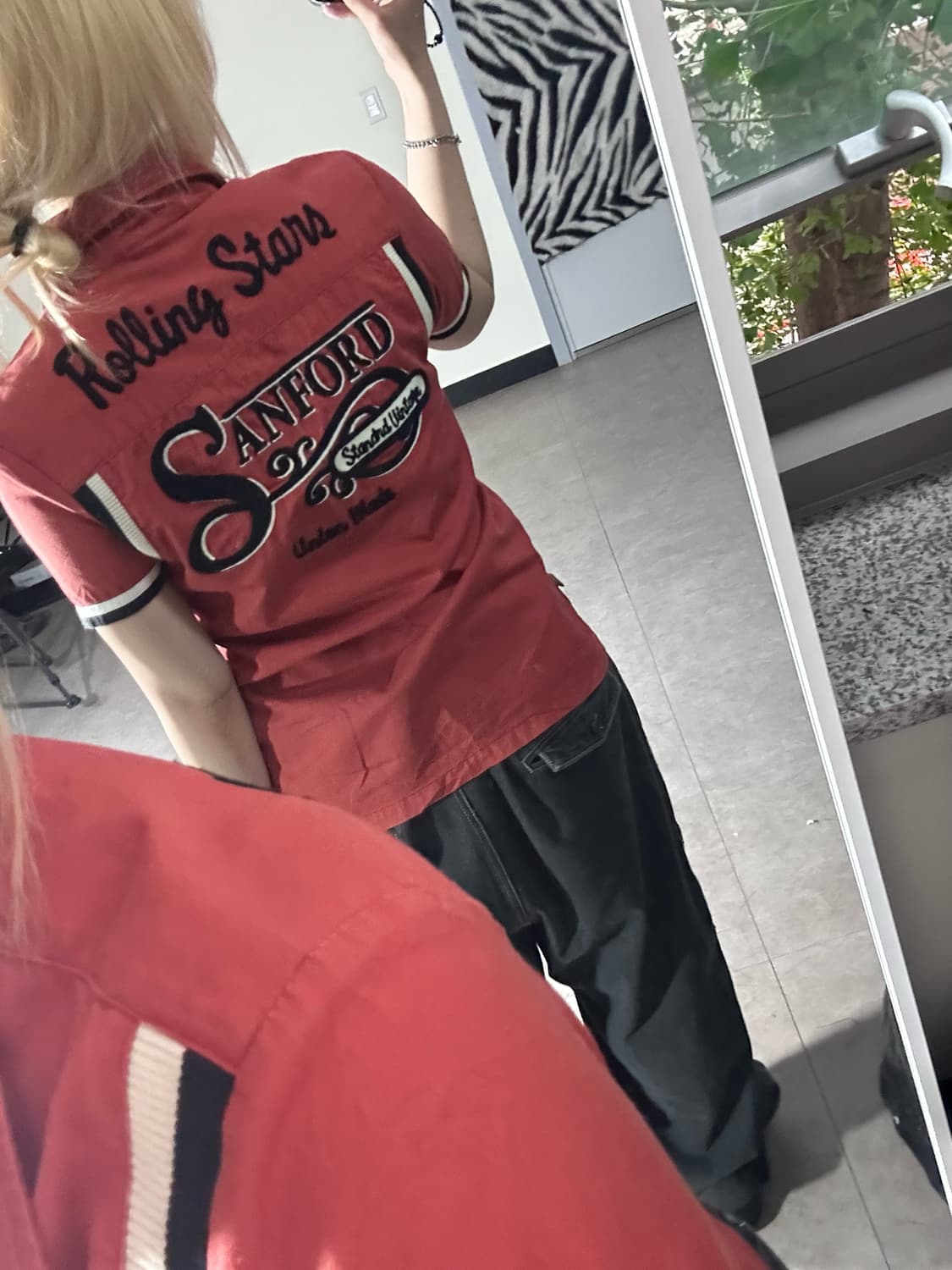 embroied lettering point shirt 상품이미지1