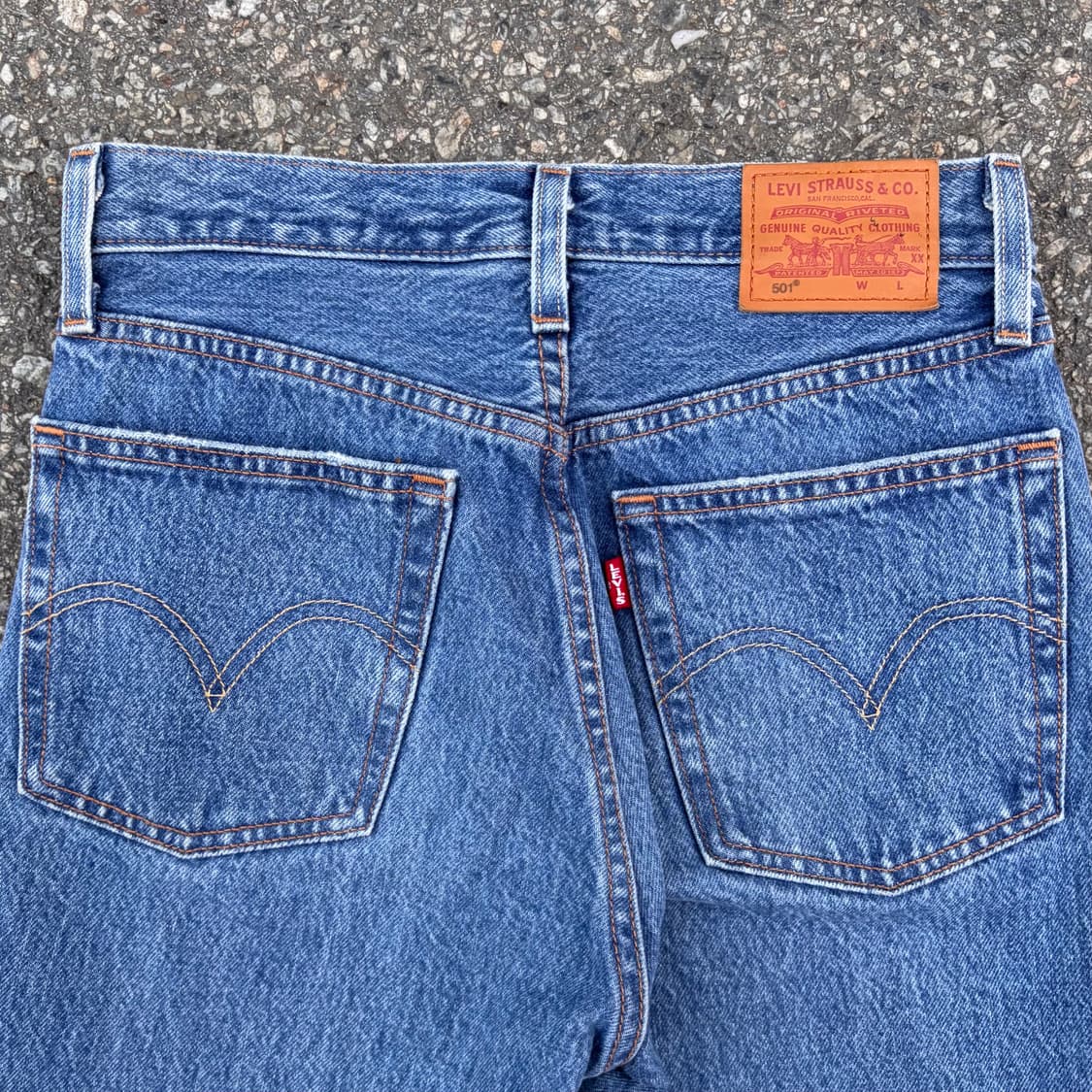 리바이스 501 프리미엄 스트레이트 중청 데님 (28)  상품이미지5