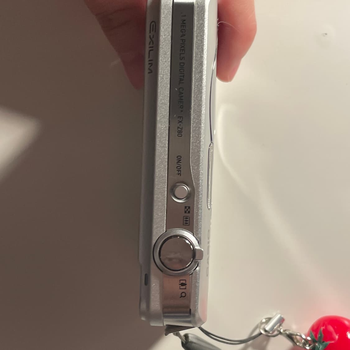 카시오 엑슬림 z80 (줌 고장) casio exilim z80 실버 상품이미지4
