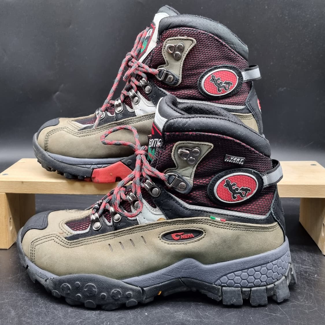 네파 등산화250  상품이미지1