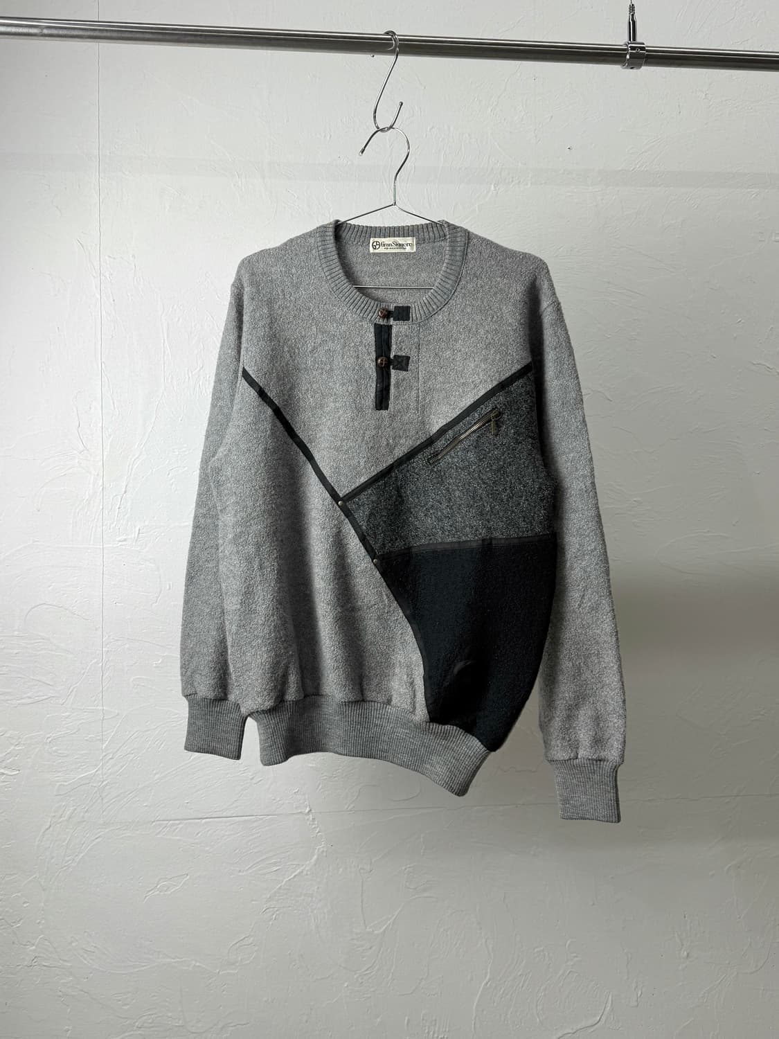 GranSignore 절개 핸리넥 스웻셔츠 상품이미지1