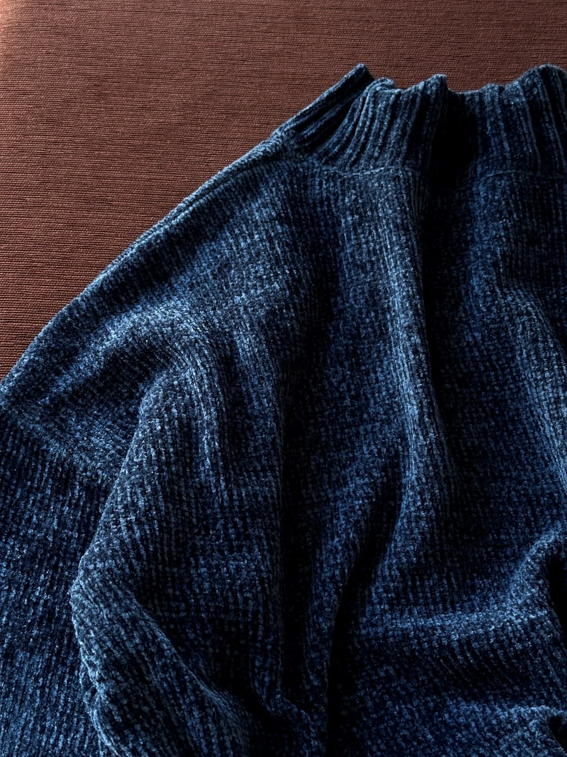 Design neck wide woven cloudy knit 상품이미지6