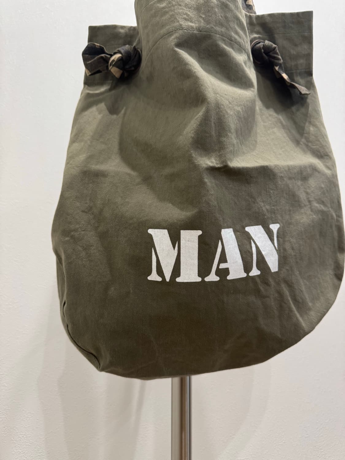 준야와타나베 20ss 밀리터리 숄더백 상품이미지2