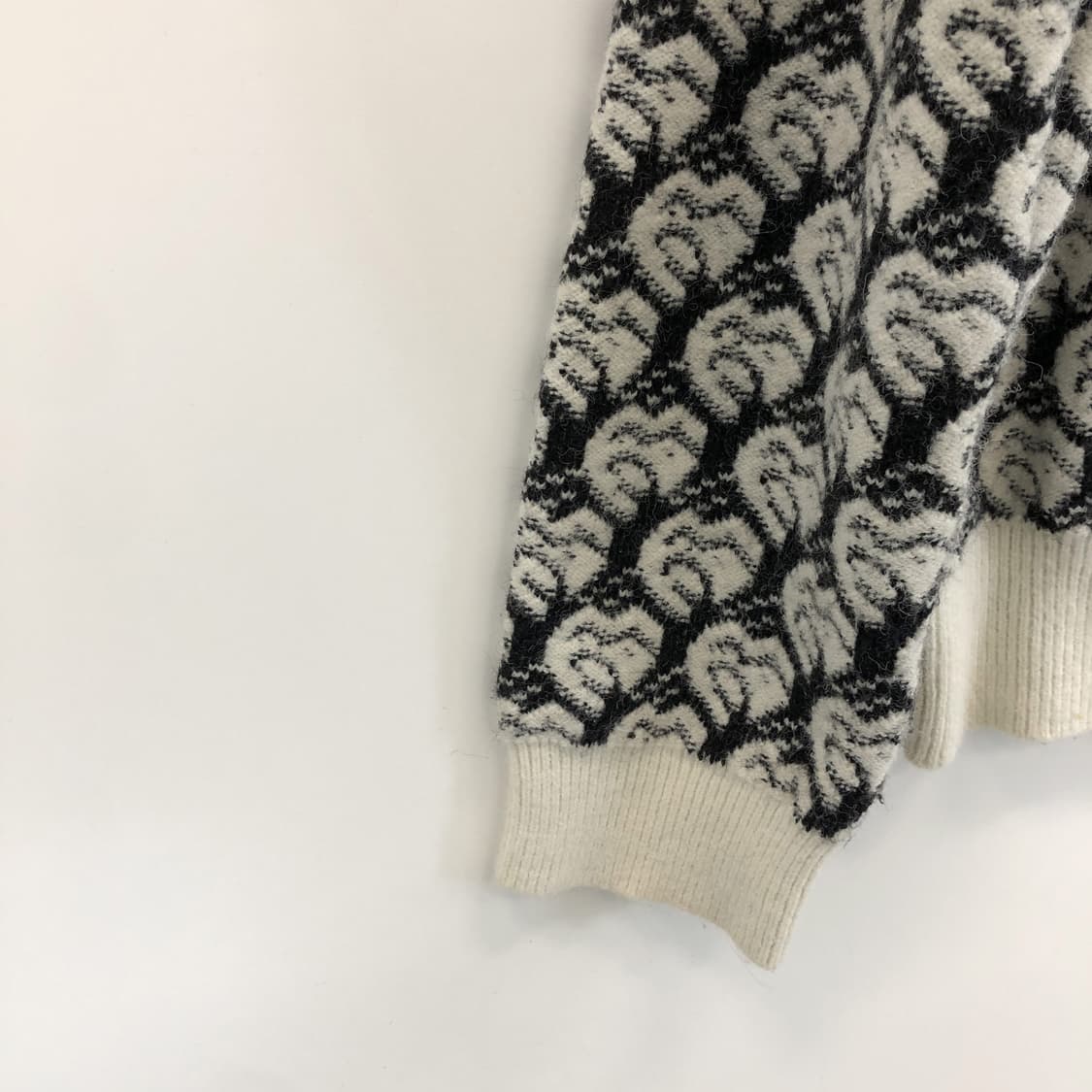 쥬시쥬디 더블하트 패턴 니트가디건 90  상품이미지3