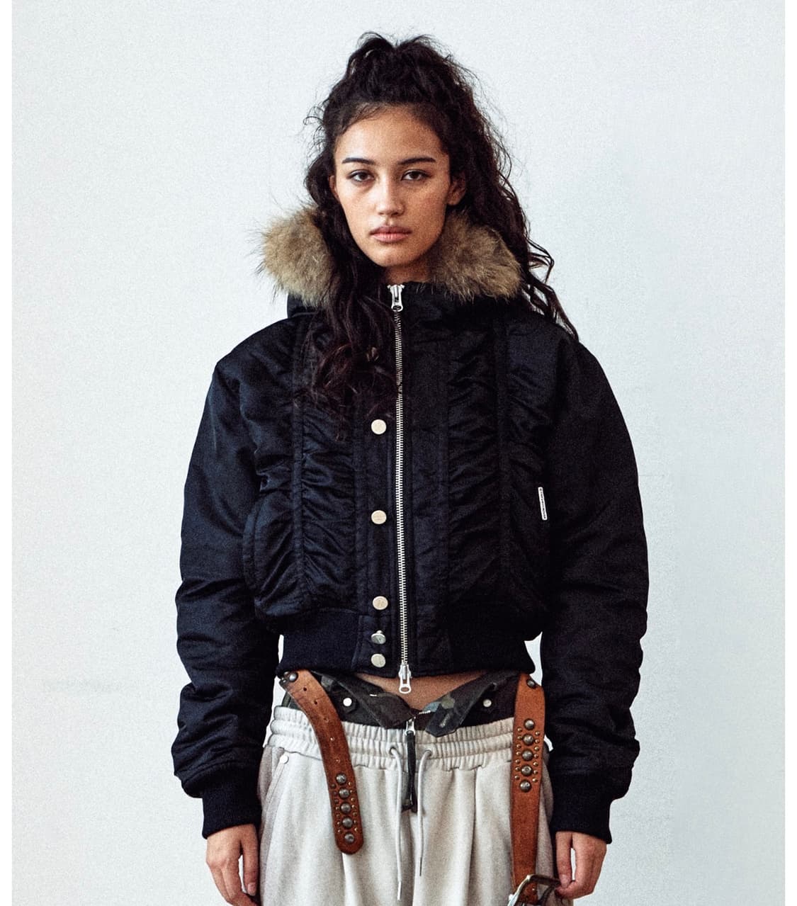 더바이닐하우스 MA-1 후드 점퍼 상품이미지1