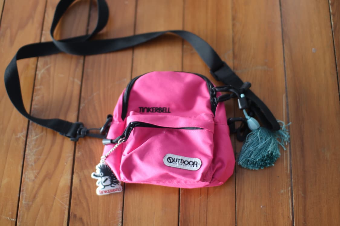 아웃도어 핫핑크 크로스백 상품이미지1