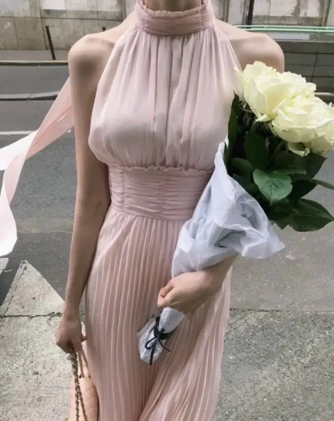 라벨르블랑 시엘 홀터넥 원피스 연핑크 상품이미지3