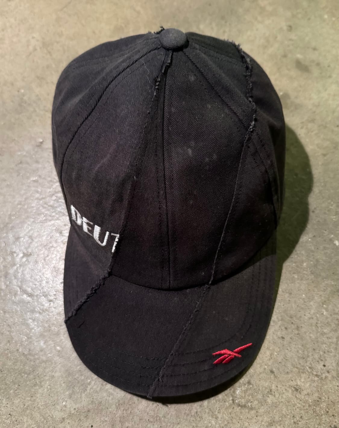 베트멍 X 리복 리워크 모자 Vetements Reebok 상품이미지1