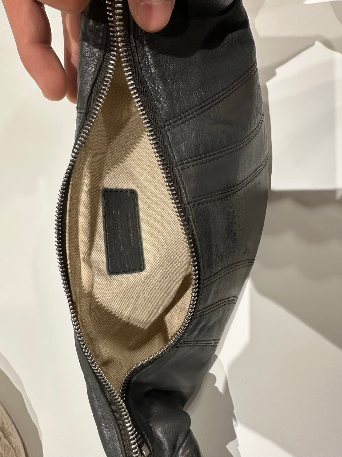 르메르 크루아상 범백 스몰 사이즈 팝니다 상품이미지3