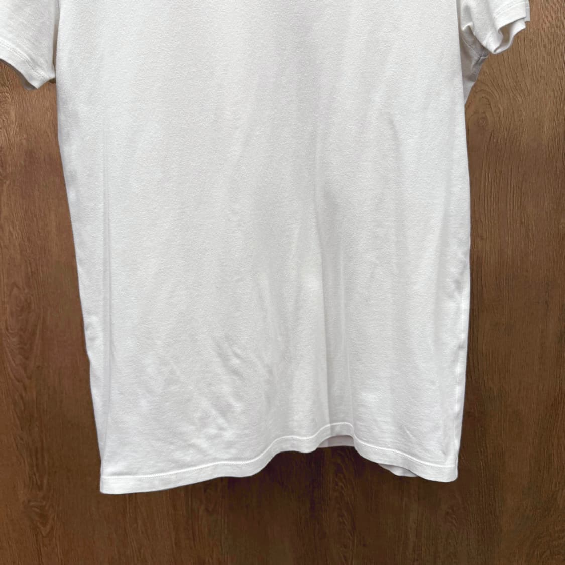 디젤 언더웨어 브이넥 반팔 티셔츠 미니 로고 디테일 화이트 상품이미지5