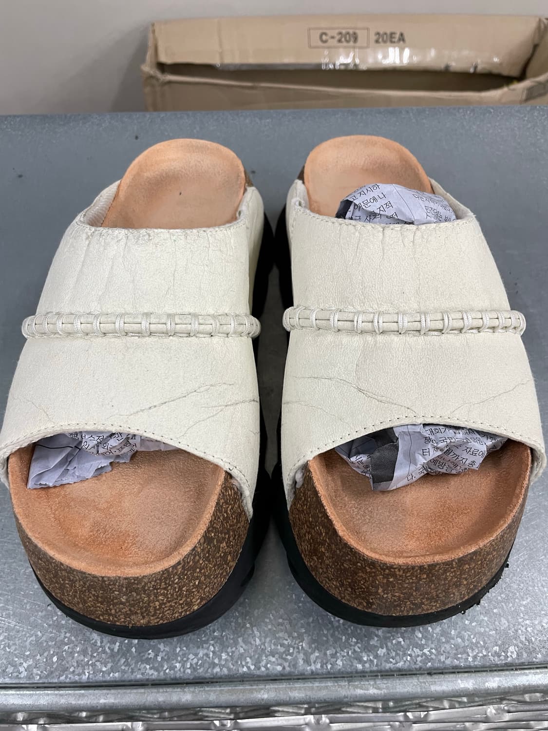 어그 썬스킵 슬라이드 250 상품이미지9