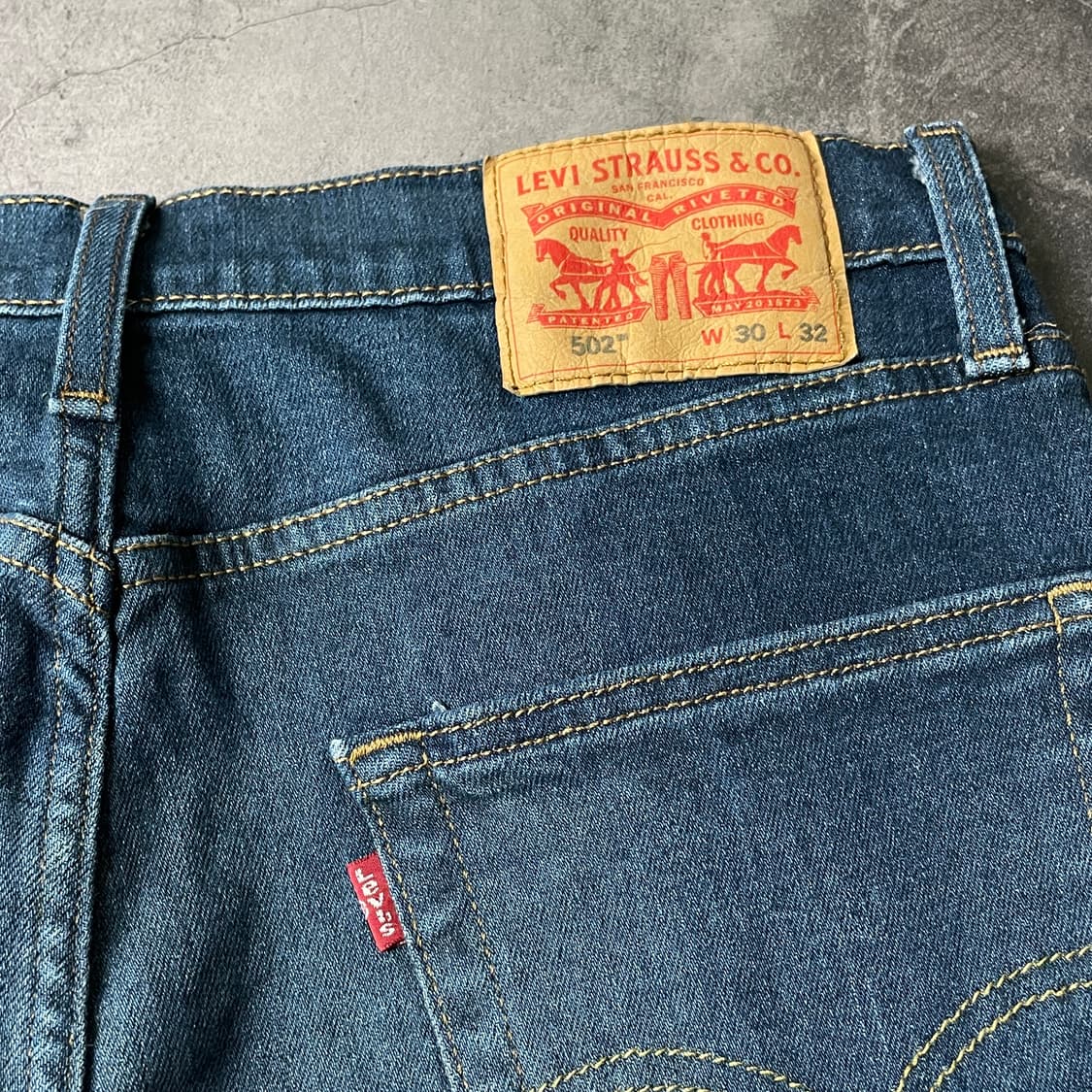 LEVI'S 리바이스502 레귤러 테이퍼드핏 코튼 데님 팬츠 A00744 상품이미지7
