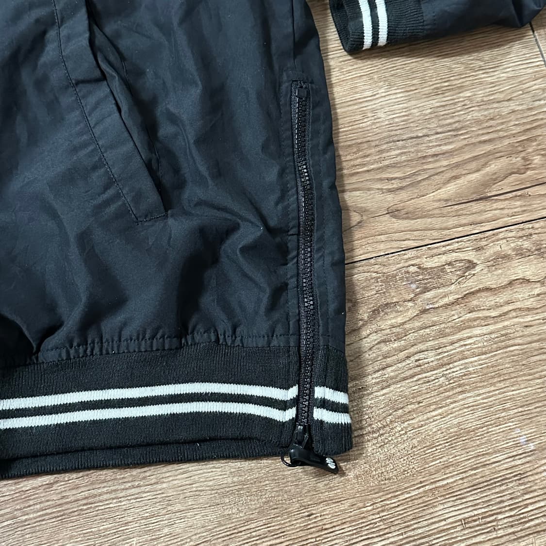 XL 나이키 블랙 브이넥 웜업 상품이미지3